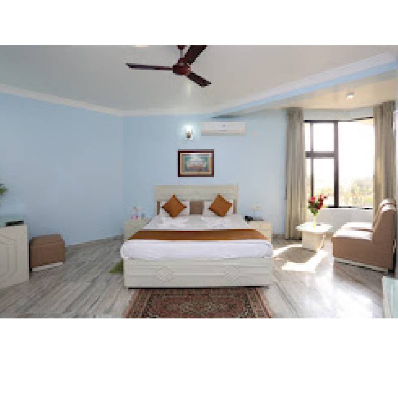 DELUX ROOM